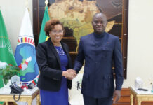 Le Président OLIGUI NGUEMA reçoit l’Ambassadrice des États-Unis